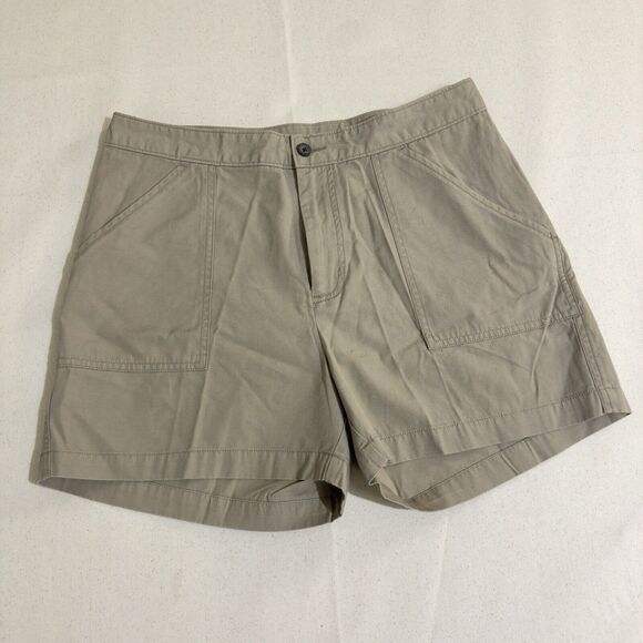 Woolrich Shorts Womens Size 12 Pockets Khaki - Picture 1 of 8